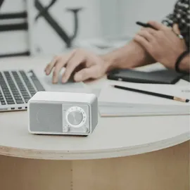 Sangean WR-7 weiß