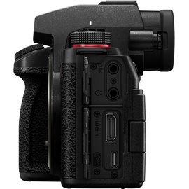 Panasonic Lumix DC-S5 + Lumix S 20-60 mm