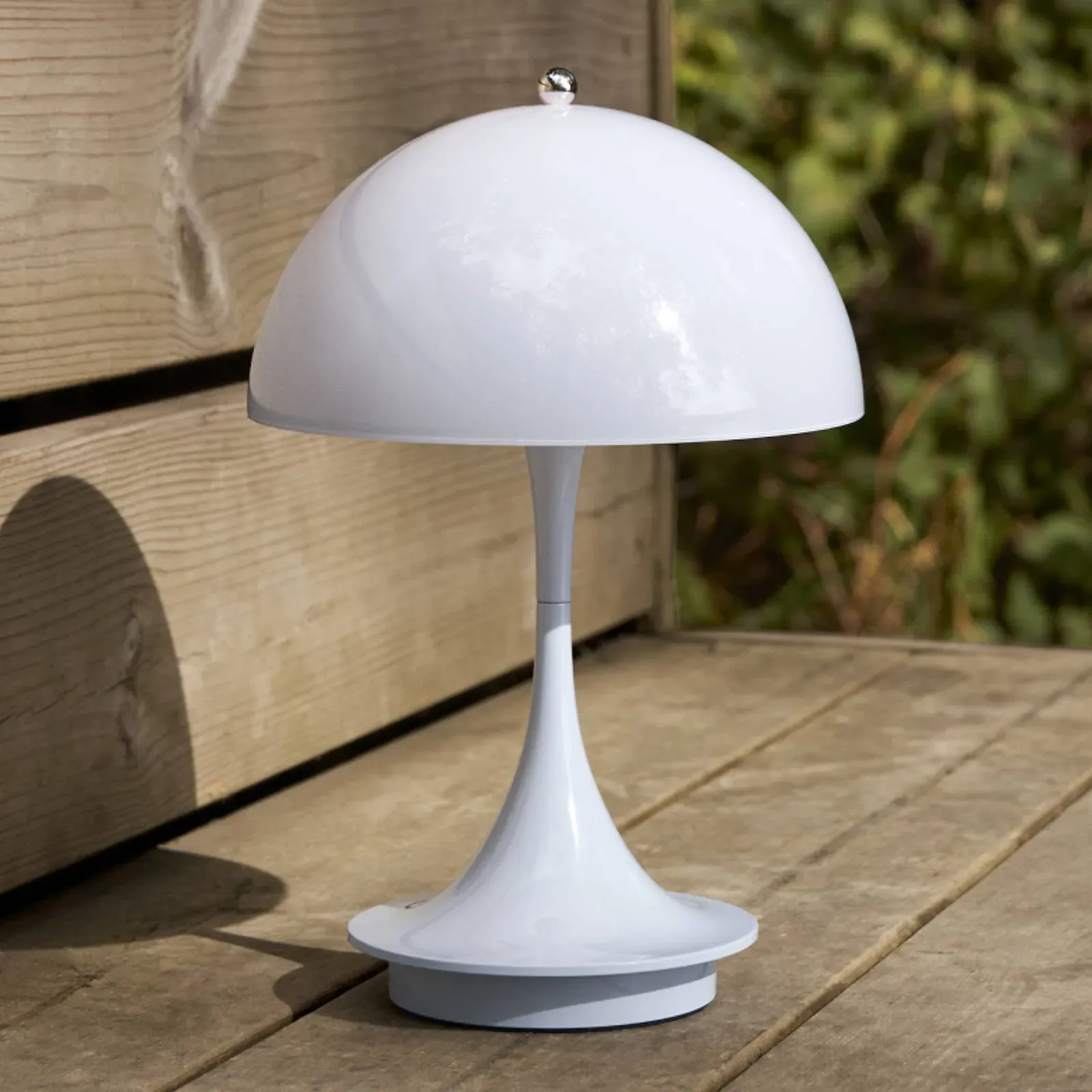 Louis Poulsen Panthella PORTABLE 160 V3, opal hellblau 160, dimmbar, blau, für Wohn- / Esszimmer, Kunststoff, Design - 16 cm - 16 cm - 24.1 cm