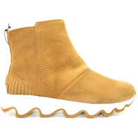 Sorel Kinetic Short Boot