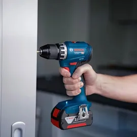 Bosch Professional GSR 18V-45 inkl. 3 x 4,0 Ah + Ladegerät + L-Case