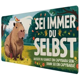 speecheese Capybara Motivation - Sei immer du selbst Schreibtischunterlage 69x31cm XXL Mauspad Lustige farbenfrohe Illustration mit Vogel Authentisch-bunter Arbeitsbereich