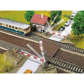 FALLER Bahnübergang mit Schrankenwärterhaus 120174 H0