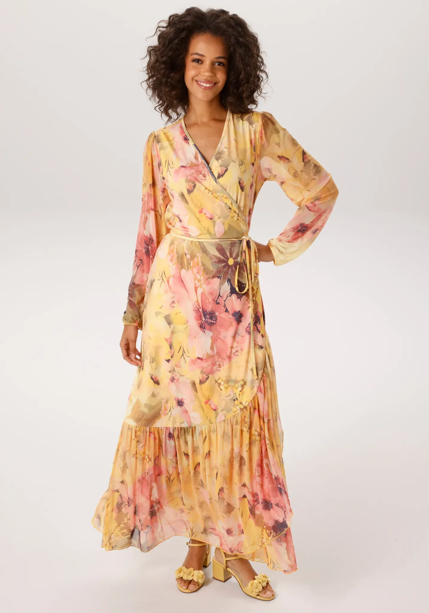Wickelkleid ANISTON CASUAL, Damen, Gr. 38, N-Gr, gelb, apricot, rosa, moosgrün, orange, oliv, braun, marine, weiß, beere, taupe, Jersey, Obermaterial: 95% Polyester, 5% Elasthan. Volant: 95% Polyester, 5% Elasthan, bedruckt, geblümt, figurumspielend bodenlang, V-Ausschnitt, elastischer Bund mit Gummizug, Kleider Wickelkleid, mit großflächigen Batikblüten bedruckt