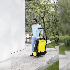 Kärcher Kehrmaschine