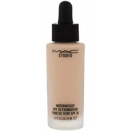 MAC Studio Waterweight Foundation LSF 30 NC15 30 ml