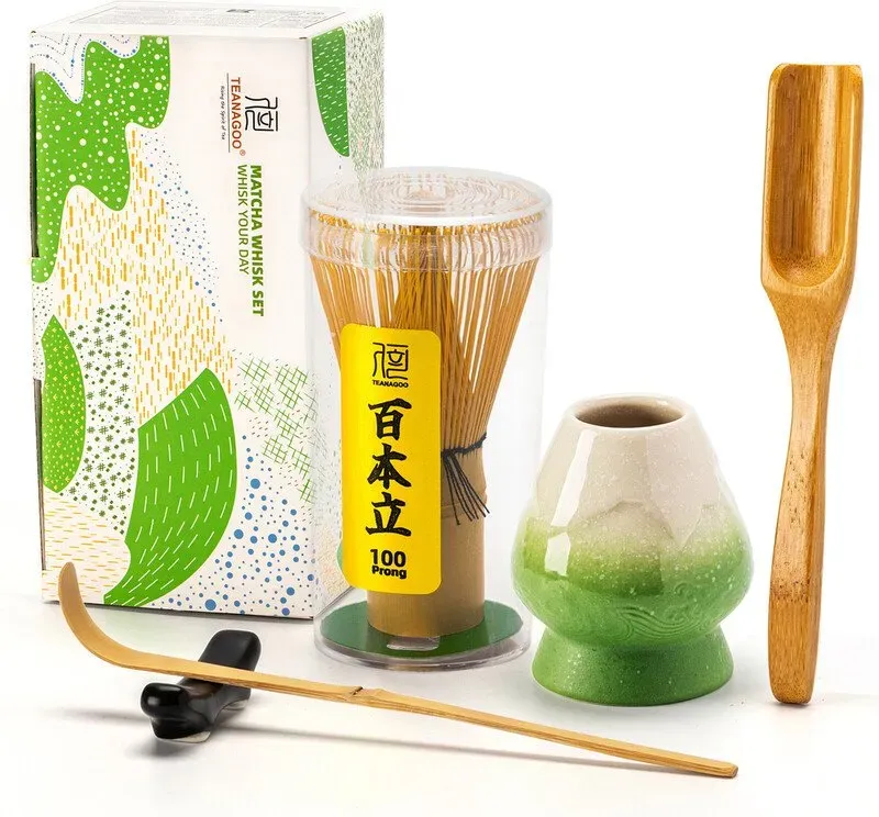 TEANAGOO Matcha-Besen-Set, Matcha-Besen (100 Zinken) mit grünem Halter, 6-teiliges Traditionelles Starter-Set, Löffel (Chashaku), Teelöffel, Bambus-Chasen für die Zubereitung von Latte, Zeremonie-Zubehör, Geschenk für Freunde/Familie, Neujahrsangebot, Top-Geschenkempfehlungen