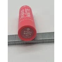 Essence Hydra Matte Lipstick