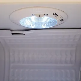 Polar CF750 unter Thekendisplay Kühlschrank
