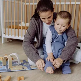 EMMA & NOAH Schlafsack mit Umschlag-Füßchen 2.5 TOG,