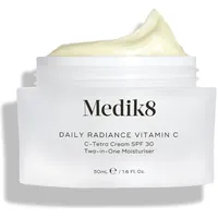 Medik8 Daily Radiance Vitamin C Antioxidans-Tagescreme mit Vitamin C