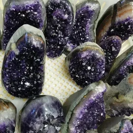 luxuskollektion Amethyst-Kristall-Cluster 2.2lbs Natürliches