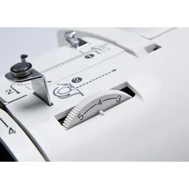 Brother Nähmaschine Innov-is NV10A weiß
