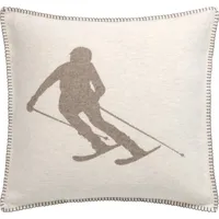 David Fussenegger Kissenhülle Skifahrer Schlamm 50x50cm von David Fussenegger