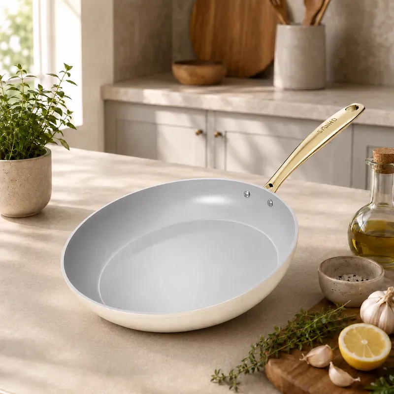 Sanho 20 cm Antihaft-Bratpfanne, Diamond-Titanium Keramik, PFAS-frei, Cool-Touch-Griff, backofen- und spülmaschinenfest, induktionsgeeignet, Beige-Weiß