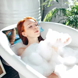 Relaxdays Nackenkissen Badewanne mit Saugnäpfen, Reisekissen weich, HBT: 10 x 37 x 17 cm, grün