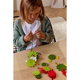HABA Erstes Fädeln Filzgirlande Weihnachtsmann Bastelset