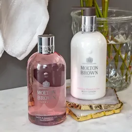 Molton Brown Delicious Rhubarb & Rose Bodylotion 300 ml