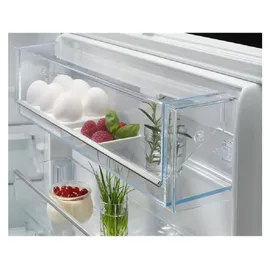 AEG NSC5S141ES Einbau-Kühlgefrierkombination (217 l, 1446 mm hoch)