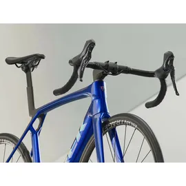 Trek Madone SL 5 Gen 8 Blau Modell 2025