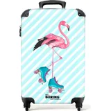 noboringsuitcases NoBoringSuitcases.com® Koffer Handgepäck Trolley Rollkoffer Kleine Reisekoffer mit Rollen - Flamingo mit blauen Rollschuhen - Cabin Size < 55x4... - Bunt
