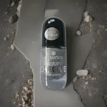 Essence Satin Chrome Nagellack Nr. 04 Silber 8 ml