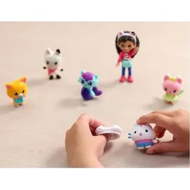 Spin Master Gabby's Dollhouse DER FILM - Cat-venture Crew Figuren-Set, 11-teiliges Spielset mit Gabby, Katzenfreunden - Zubehörteilen, für Kinder ab 3 Jahren