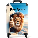 NoBoringSuitcases.com Kinderkoffer, Reisekoffer Personalisiert, Koffer Kinder, Kinder Reisekoffer, Koffer Kinder Jungen, Kindertrolley Jungen, Handgepäck Trolley 55x40x20 cm (Löwe - Gold-Braun)