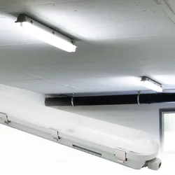 2x LED Decken Röhren Wannen Strahler Leuchte neutralweiß Lager Hallen Feucht Raum Lampe weiß