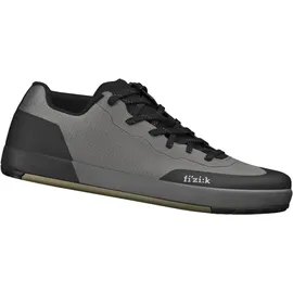 FIZIK Gravita Versor Flat Grau 45