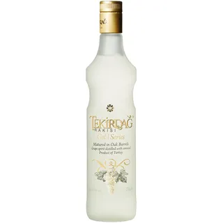 TEKIRDAG RAKISI GOLD – IN EICHENFÄSSERN GELAGERTER 100% IGER TRAUBEN-RAKI – 1x0,7l Raki mit 45% vol. - Hergestellt in der Türkei | 700 ml (6er Pack)