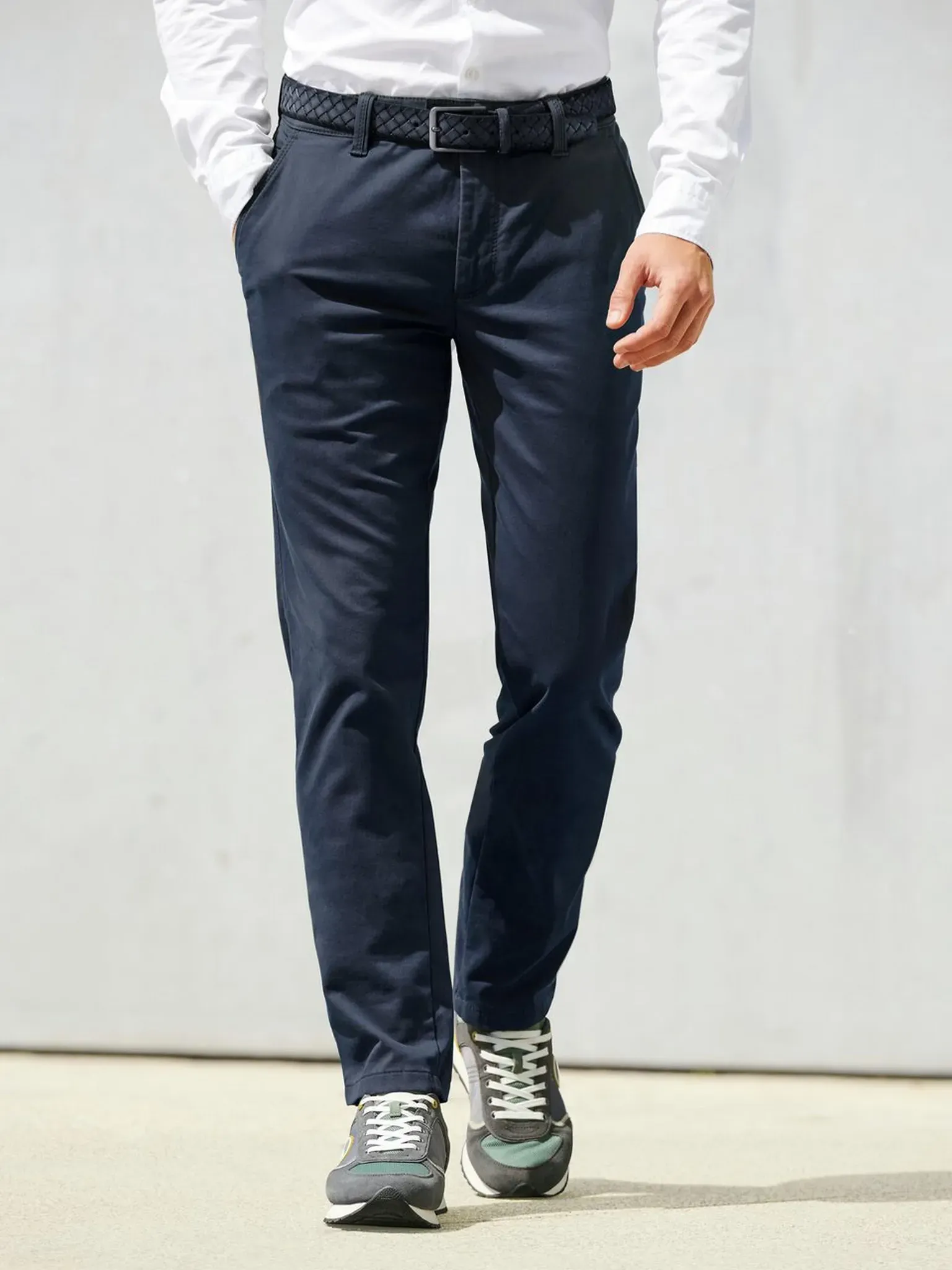 Le pantalon chino à front plat  Eurex by Brax bleu