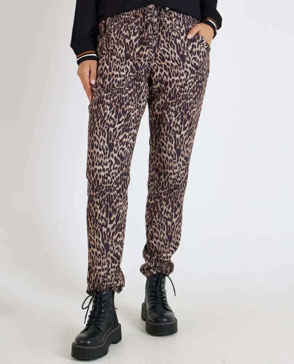 Elastische Joggpants mit Animalprint