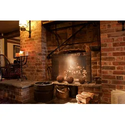 Fototapete PAPERMOON "ENGLISHER PUB-HISTORISCH KAMIN ZIEGEL RUSTIK VINTAGE", bunt, B:2,50m L:1,86m, Vlies, Tapeten