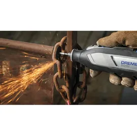 DREMEL 8240-3/45 inkl. 1 x 2 Ah + 45-tlg. Zubehör F0138240JF