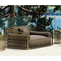 Casa Padrino Luxus Sessel Braun / Gold 135 x 109 cm - Handgefertigter Sessel mit Kissen - Wohnzimmer Sessel - Garten Sessel - Terrassen Sessel - Hotel Möbel - Luxus Qualität