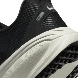 Nike Vomero 18 Herren extraweit Black/Summit White/Coconut Milk 44