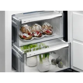 AEG SKE814D9ZC Einbaukühlschrank (209 l, 1398 mm hoch)