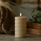 Deluxe Homeart LED Kerze Mia mit Rautenmuster Echtwachs H: 12,5cm D: 7,5m creme