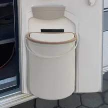 Tenzo-R Einbaumülleimer mit Deckel für Wohnmobil Camping Boote Wohnwagen Weiß