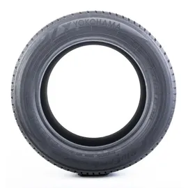 Yokohama BluEarth Winter V906 235/55 R18 104H XL