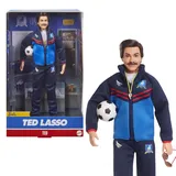 Barbie Ted Lasso - Puppe im blauen Trainingsanzug mit AFC Richmond Logo, Pilotensonnenbrille, Pfeife, Fußball, Sneaker, für Fans der Serie, HJW91