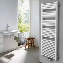 Zehnder Designheizkörper 1671 x 600 mm 957 W weiß Mittelventil