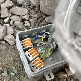 DIPOXY Elektrovergussmasse Epoxidharz IP68 & IP69 bis 1000 Volt, 640g Farblos (durchsichtig) wasserdicht für Abzweigdosen, Platinen, Kabelmuffen, usw.