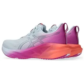 Asics Novablast 5 Damen Silber SKY/DIGITAL SAKURA 40,5
