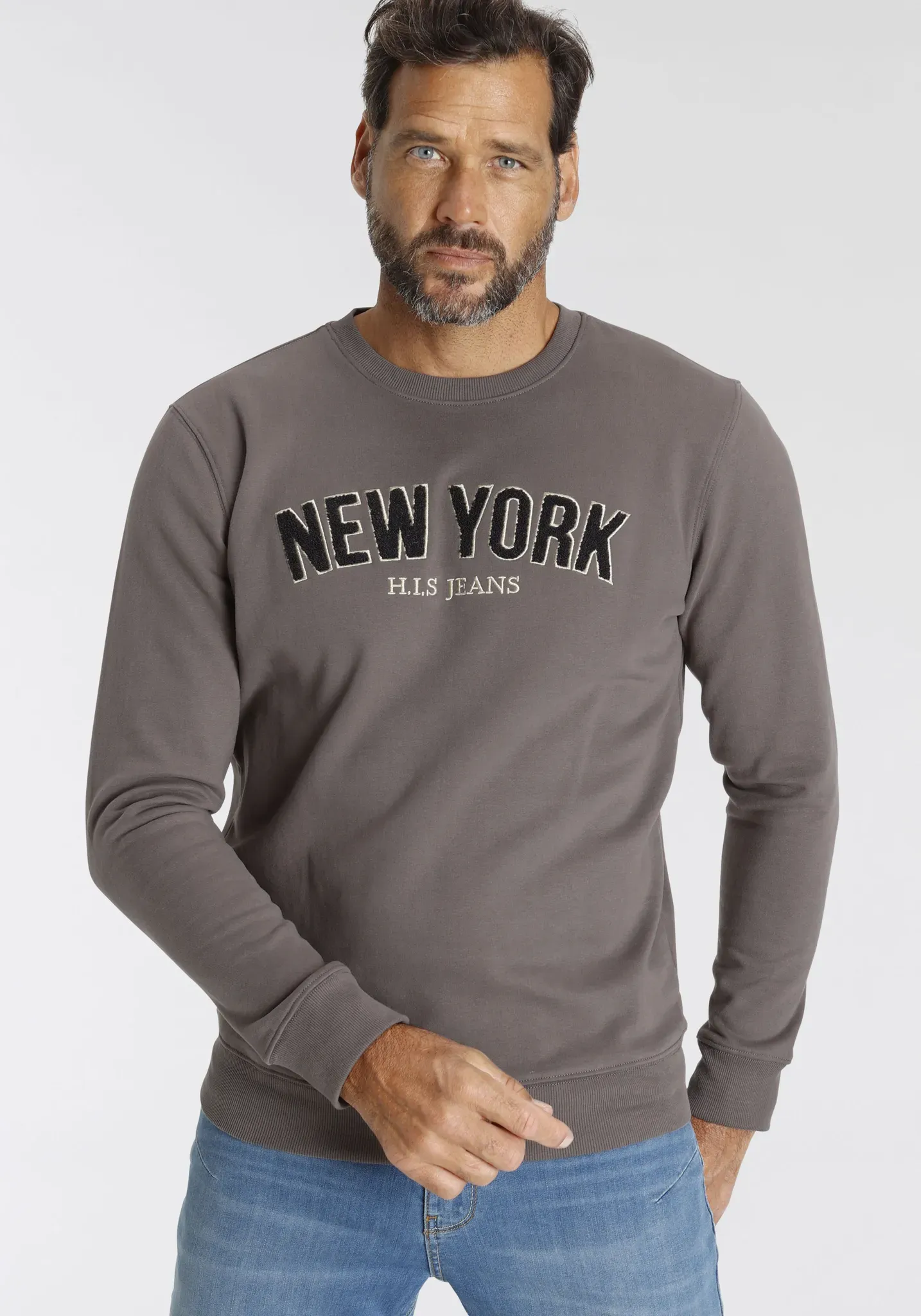 Sweater H.I.S, Herren, Gr. 4XL (68/70), grau (dunkel grau), Sweatware, Obermaterial: 60% Baumwolle, 40% Polyester, bestickt, normal, Rundhals, Bündchen, Sweatshirts Sweater, Langarm, lockere Passform, bestickte Optik, Rundhalsausschnitt