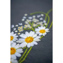 Vervaco Stickpackung Tischdecke Sticken Set Erwachsene Vorgedruckt Gänseblümchen Stoff zum Sticken Kreatives Geschenk