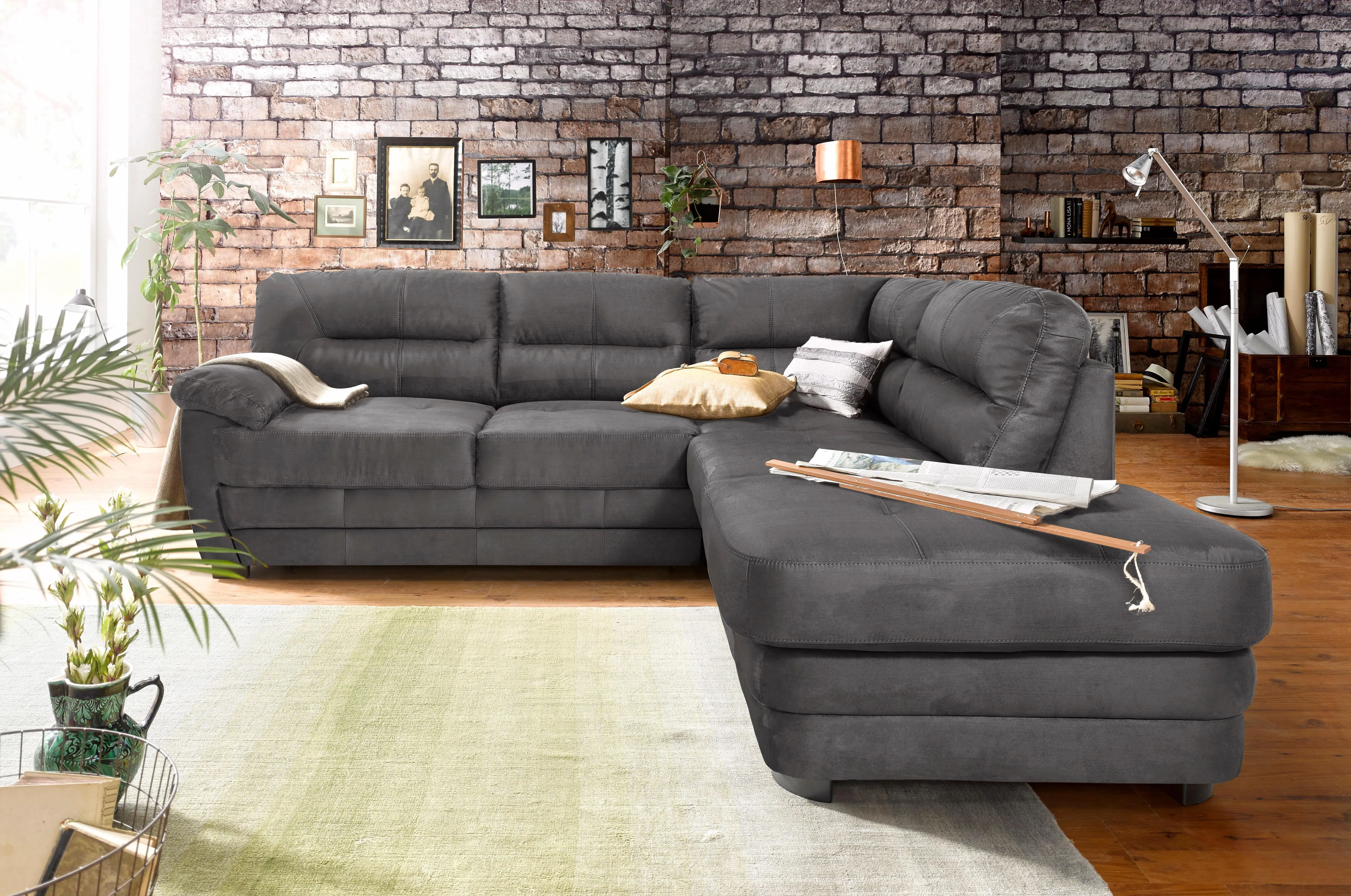 Ecksofa COTTA "Royale L-Form", grau, B:250cm H:88cm T:234cm, Luxus-Kunstleder, frei im Raum stellbar, Luxus-Microfaser (100% Polyester), frei im Raum stellbar, NaturLEDER (echtes Rindsleder) in Sitz und Rücken. Die Rückseiten sind mit Spannstoff bezogen, Kunstleder SOFTLUX, frei im Raum stellbar, Sofas, wahlweise mit Bettfunktion