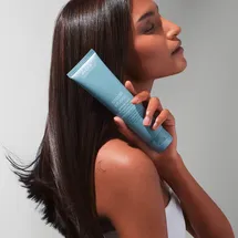 Aveda Smooth Infusion Perfectly Sleek 150 ml