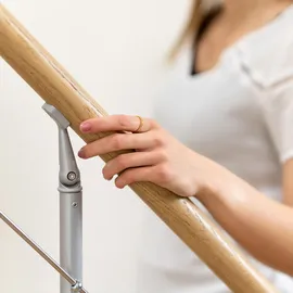 DOLLE Mittelholmtreppe Cork 75-79 cm Holz/Metall Perlgrau